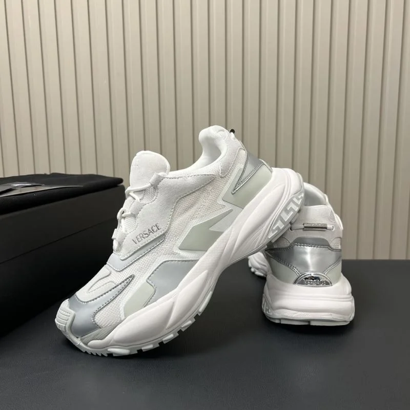 Youthful Versace Low Shoes 37324