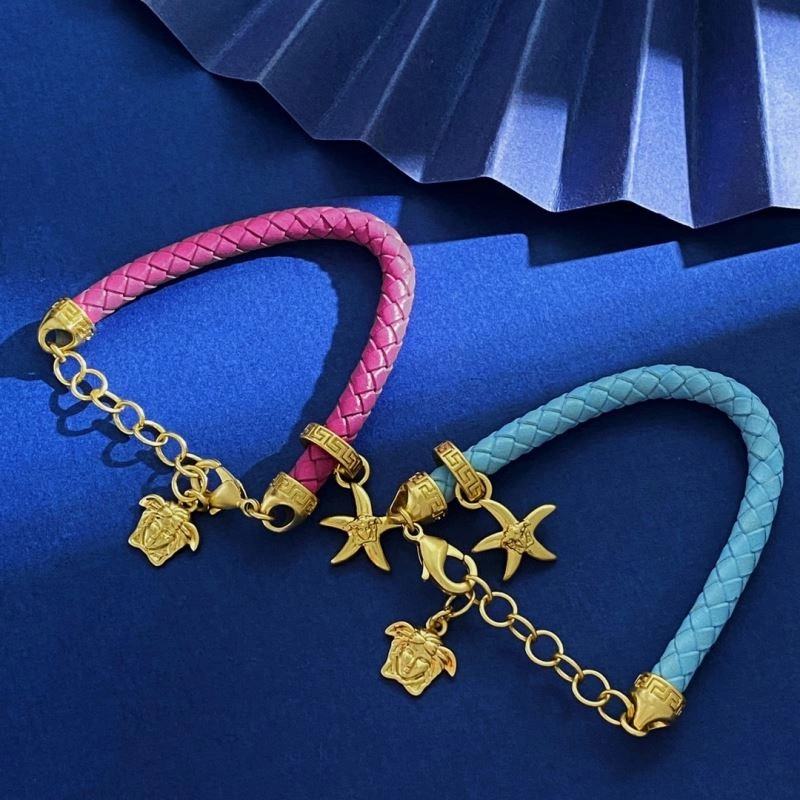 Versace Necklaces Minimalist 213601