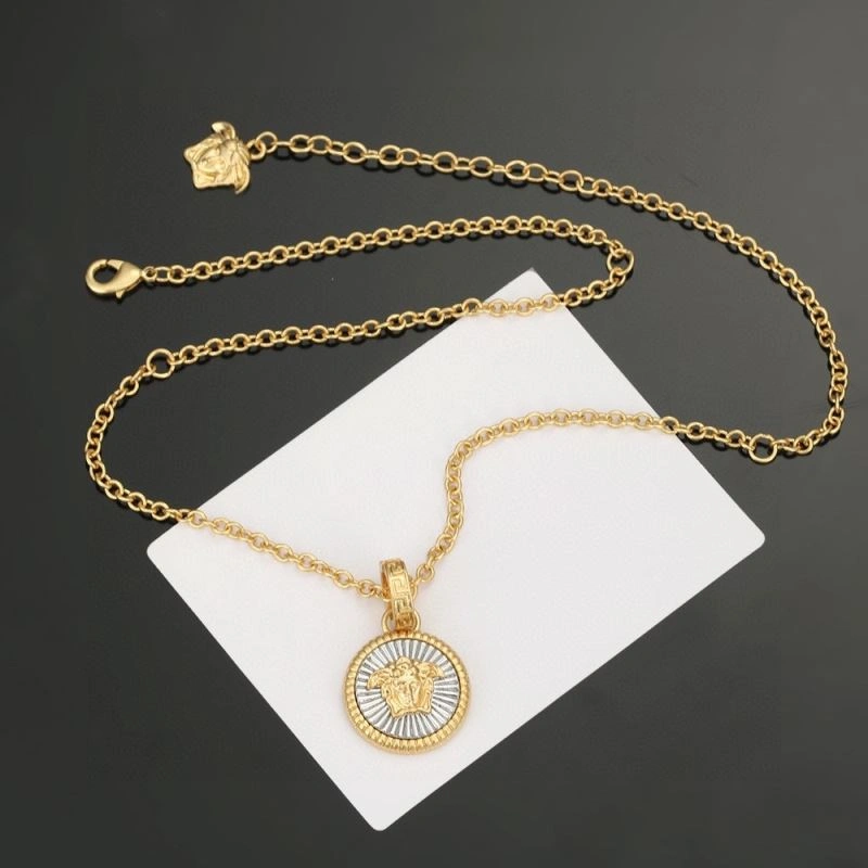 Versace Necklaces Trendsetting 213593