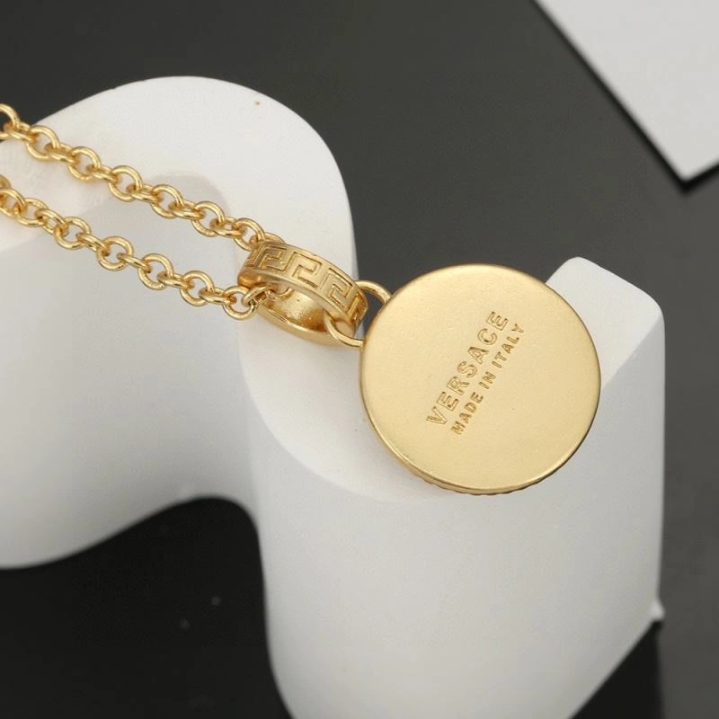 Versace Necklaces Trendsetting 213593
