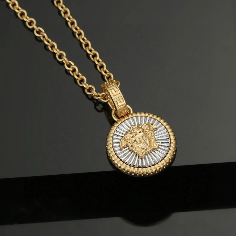 Versace Necklaces Trendsetting 213593