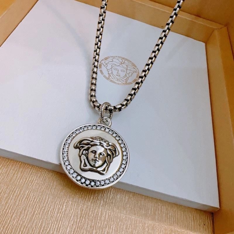 Versace Necklaces Trendsetting 214070