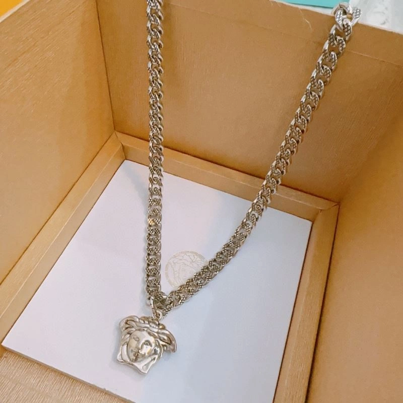 Comfortable Versace Necklaces 211607