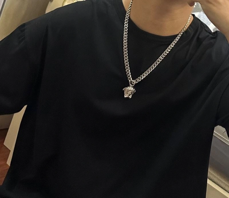 Comfortable Versace Necklaces 211607