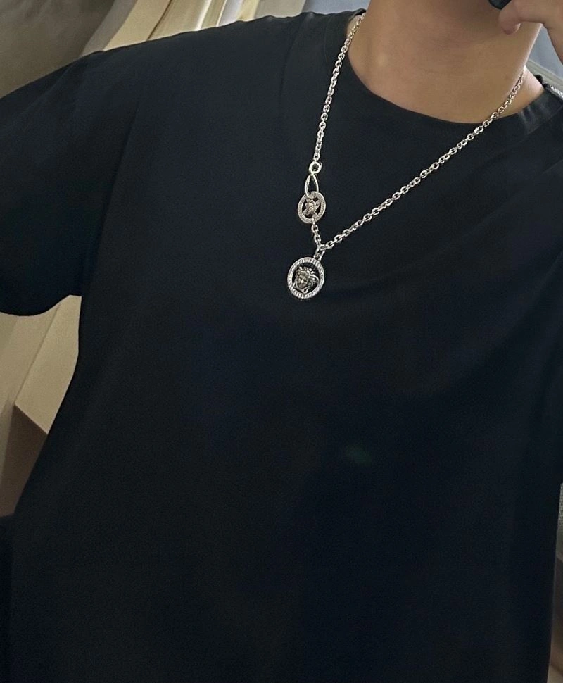 Tailored Versace Necklaces 211604