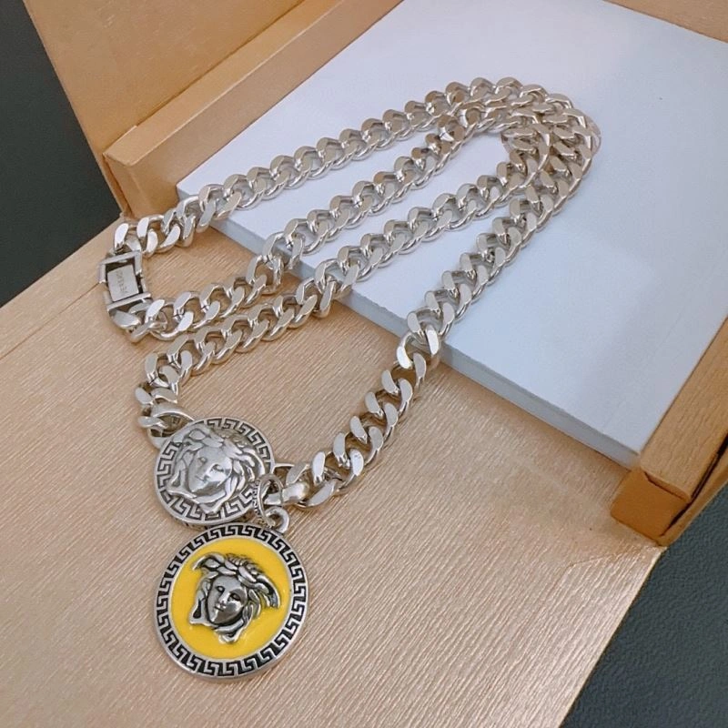 Packable Versace Necklaces 211601