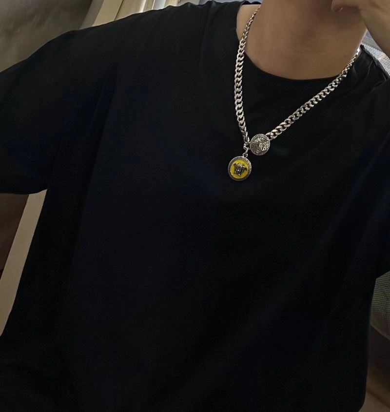 Packable Versace Necklaces 211601