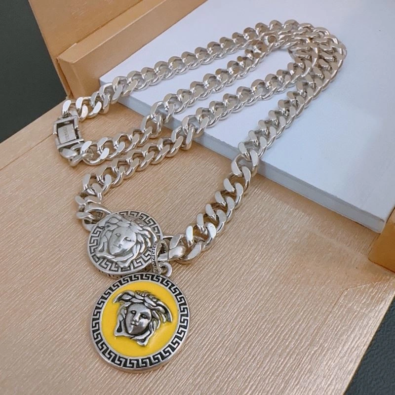 Packable Versace Necklaces 211601