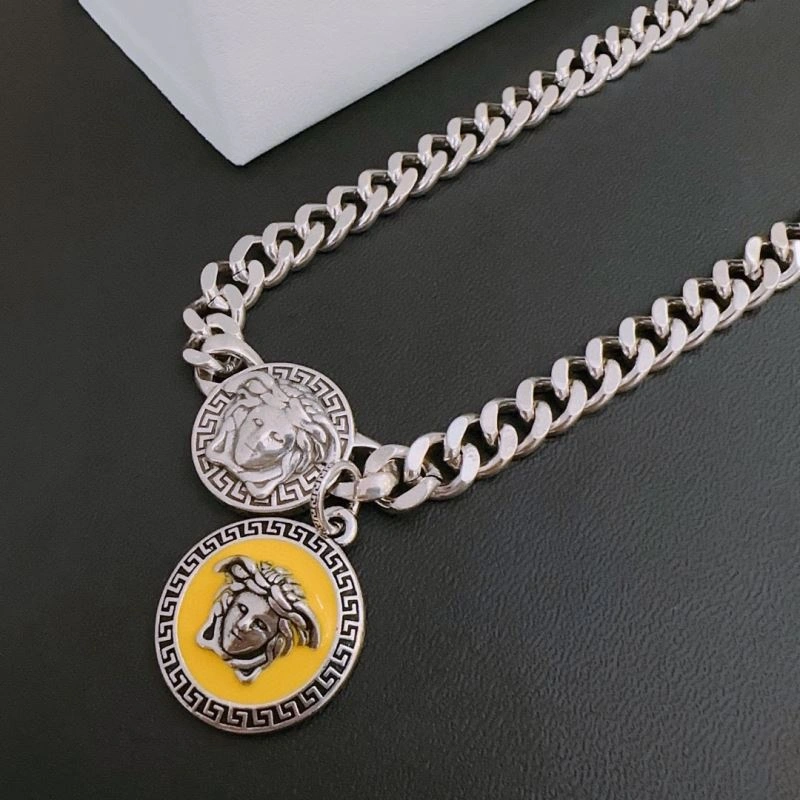 Packable Versace Necklaces 211601