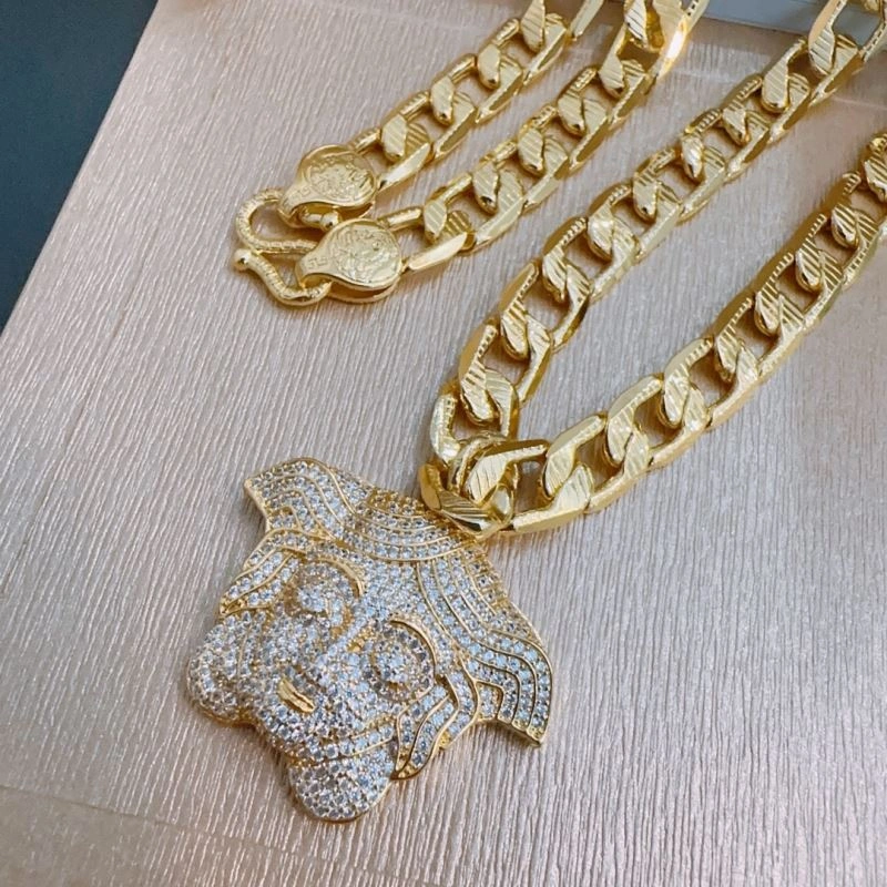 Versace Necklaces Sporty 211602