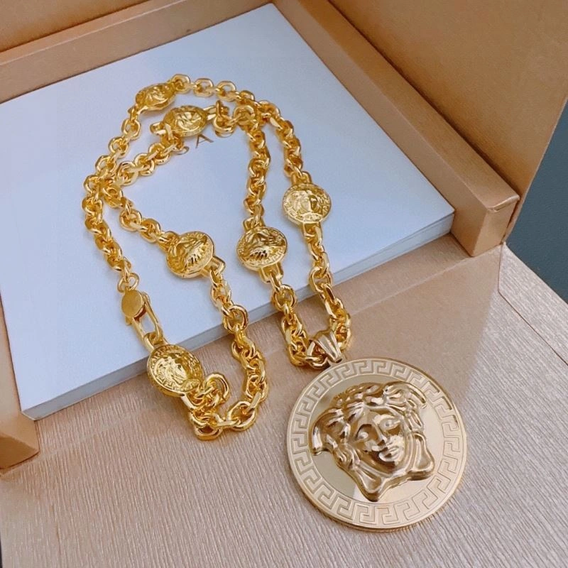 OnTrend Versace Necklaces 211008