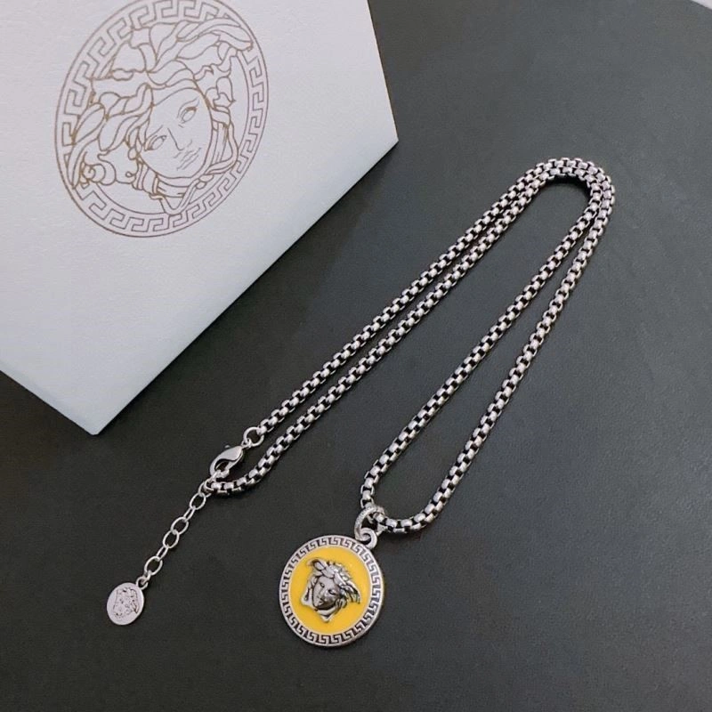 Premium Versace Necklaces 210299
