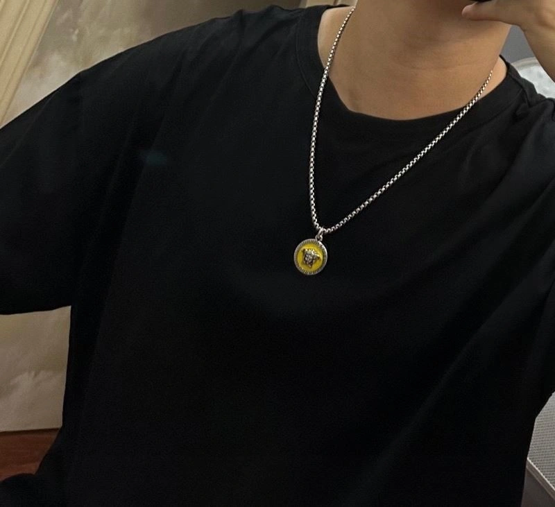 Premium Versace Necklaces 210299