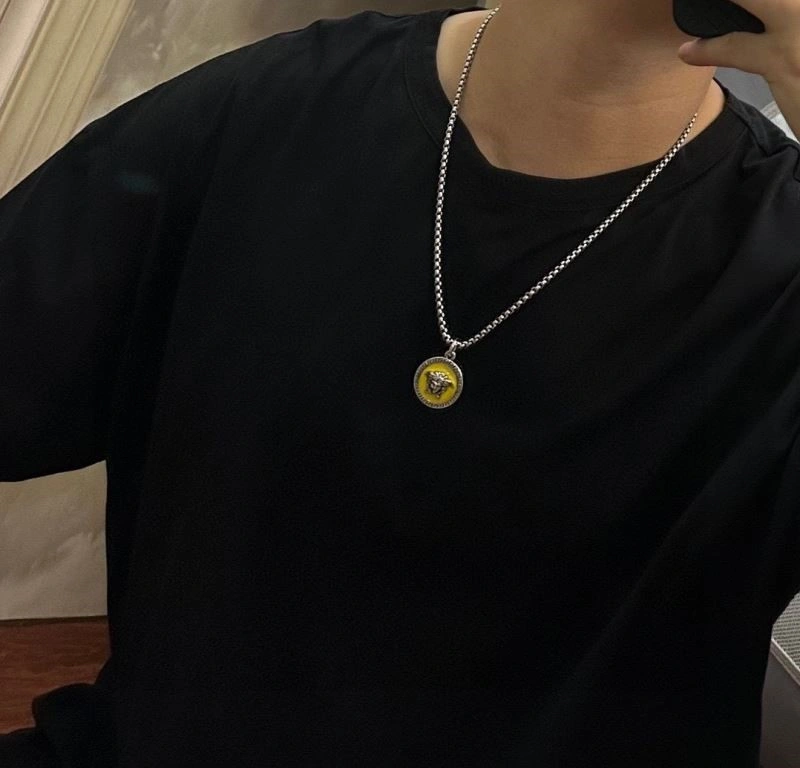 Premium Versace Necklaces 210299