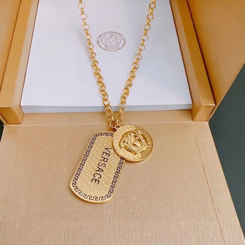 Timeless Versace Necklaces 210294