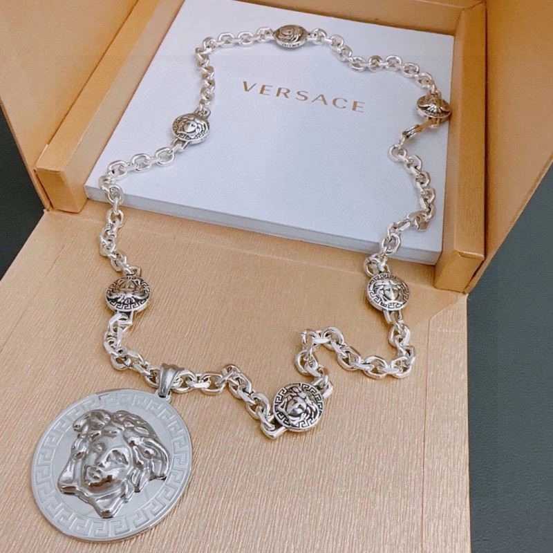 Versace Necklaces ModernLook 210290