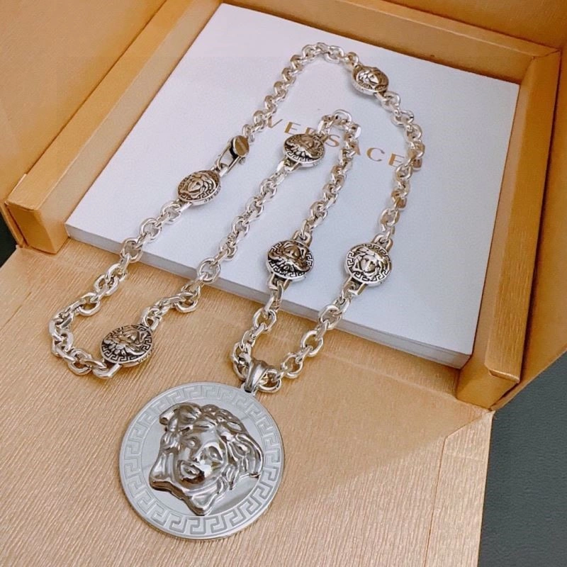 Versace Necklaces ModernLook 210290