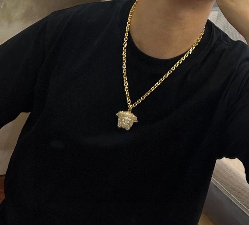 WrinkleFree Versace Necklaces 209607