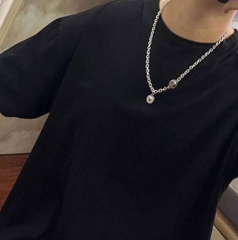Sophisticated Versace Necklaces 209627