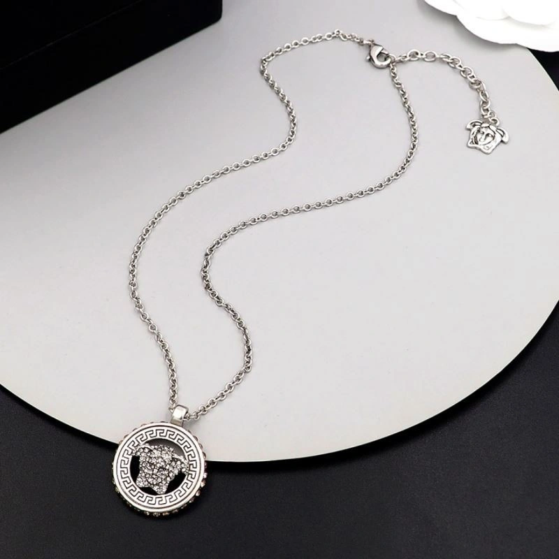 Tailored Versace Necklaces 209601