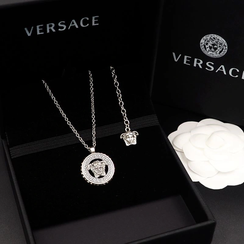 Tailored Versace Necklaces 209601