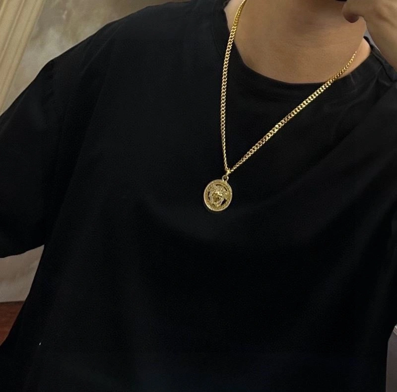 Fashionable Versace Necklaces 209005