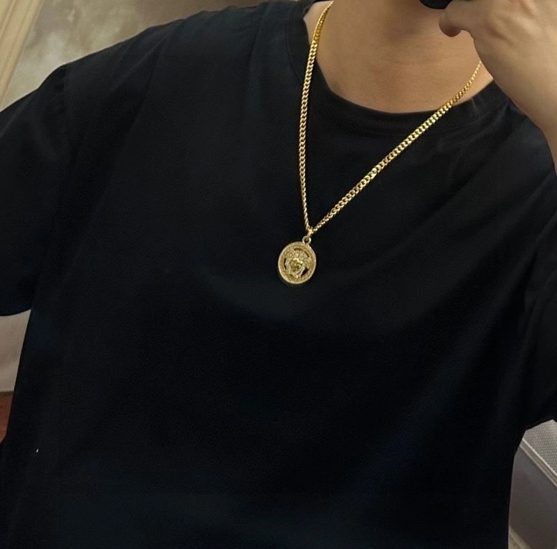 Fashionable Versace Necklaces 209005