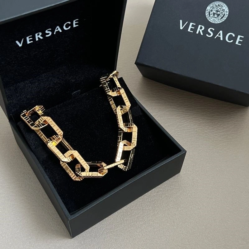 Chic Versace Necklaces 209003
