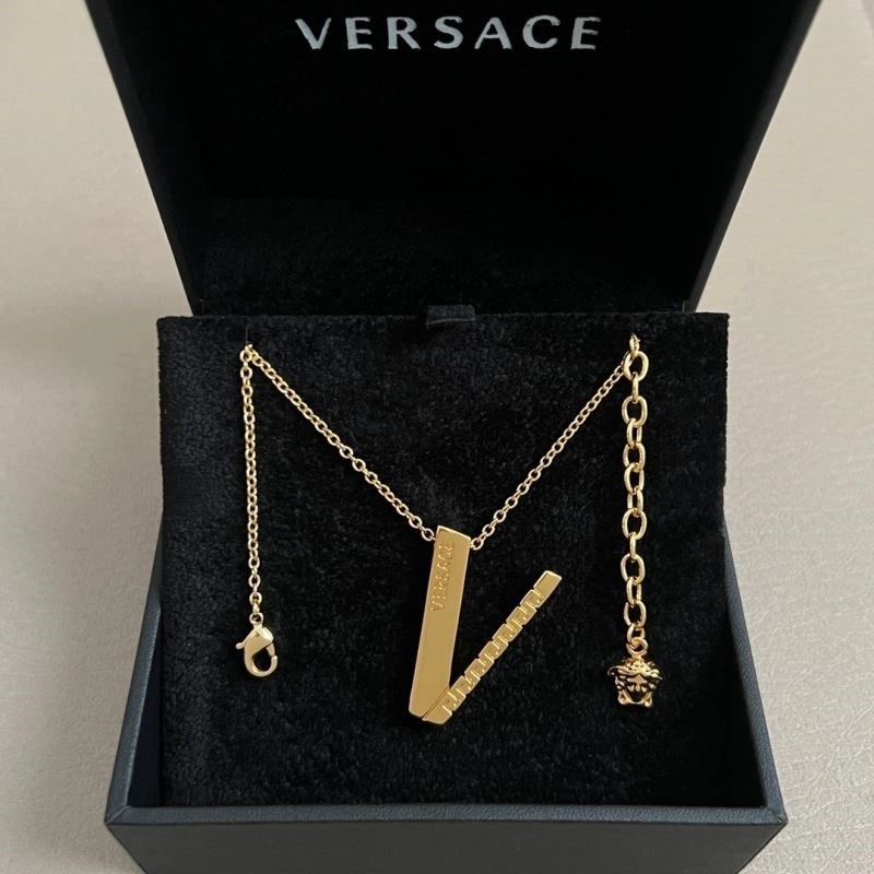 Versace Necklaces Soft 209002
