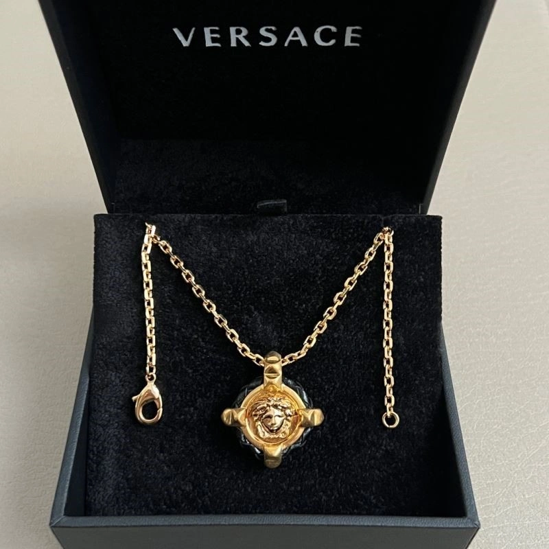 Neat Versace Necklaces 209000