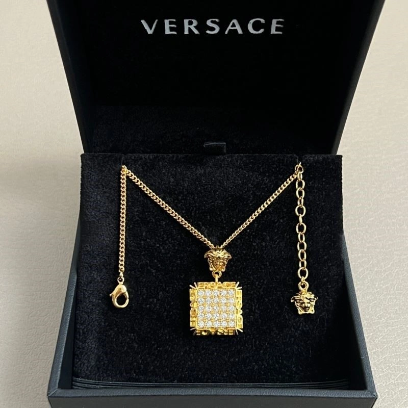 Versace Necklaces TimelessDesign 208992