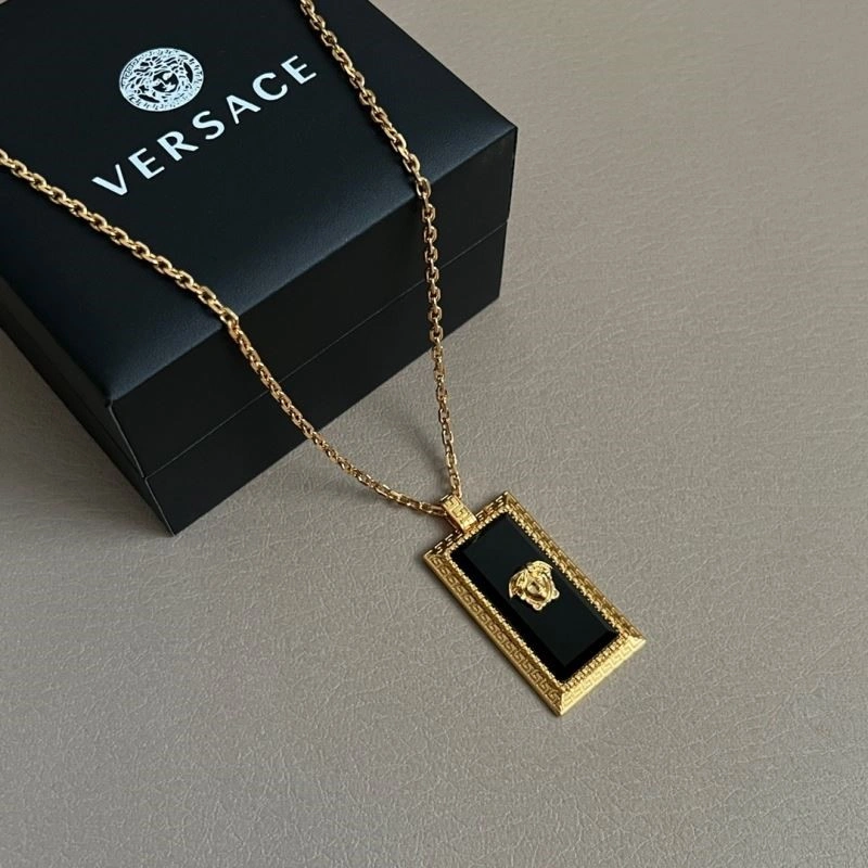 Sporty Versace Necklaces 208989
