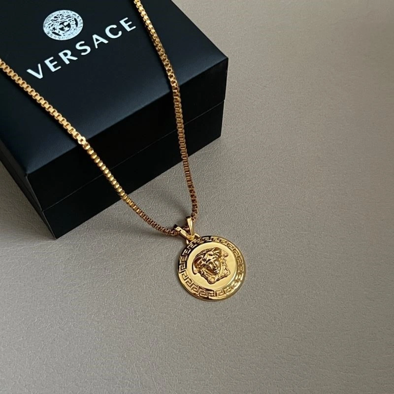 Cozy Versace Necklaces 208988