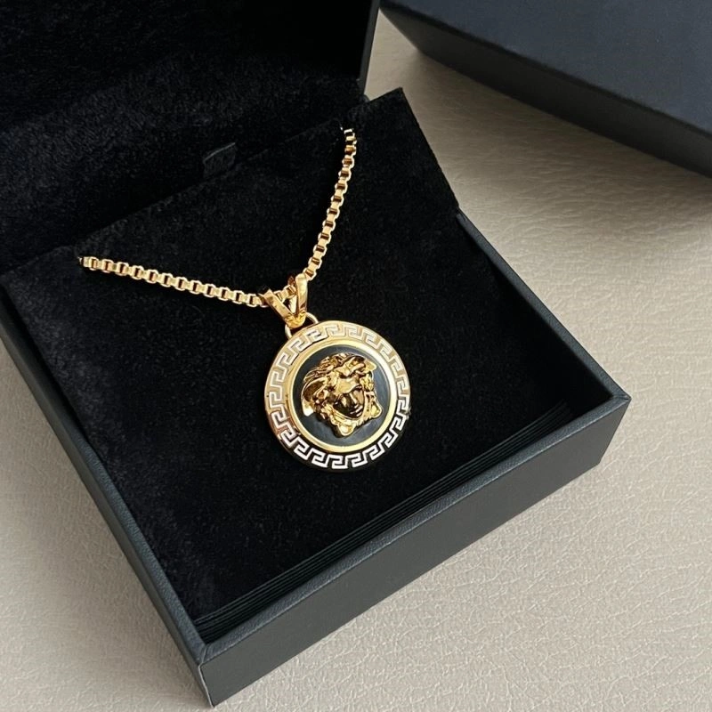 Supportive Versace Necklaces 208996