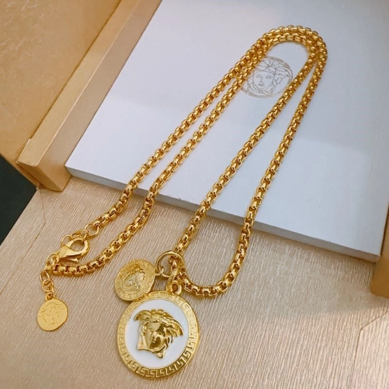 Versace Necklaces Minimalist 209023