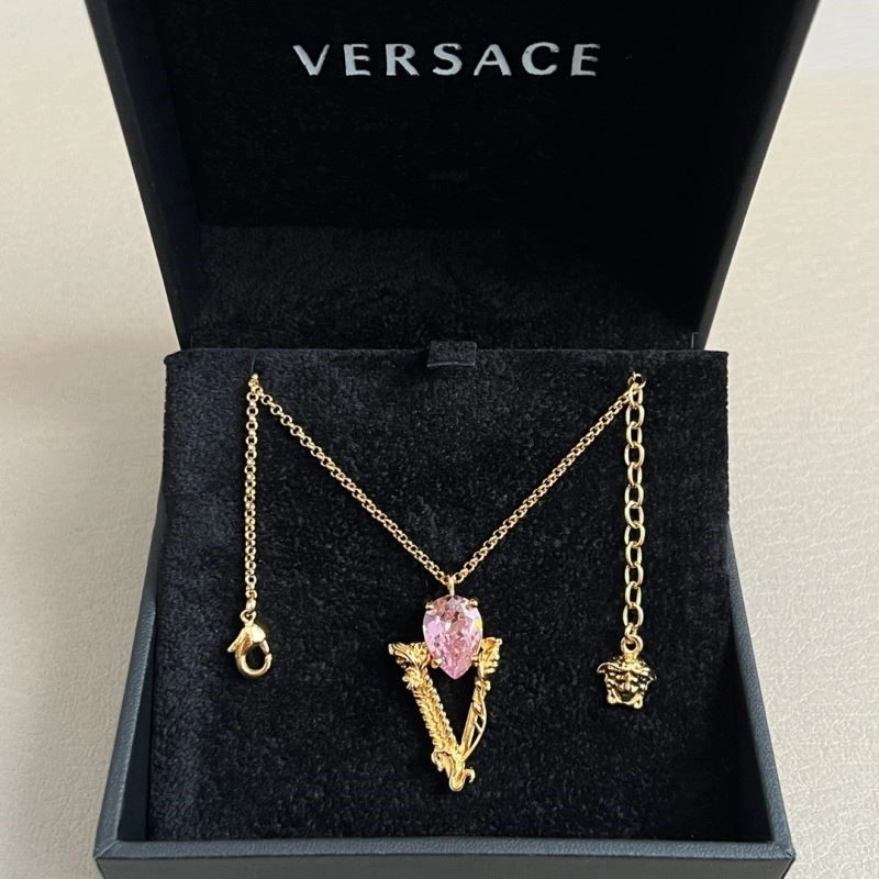 Packable Versace Necklaces 208983