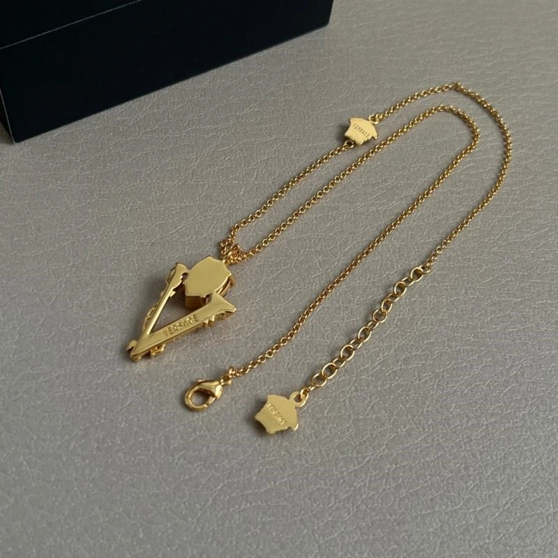 Packable Versace Necklaces 208983