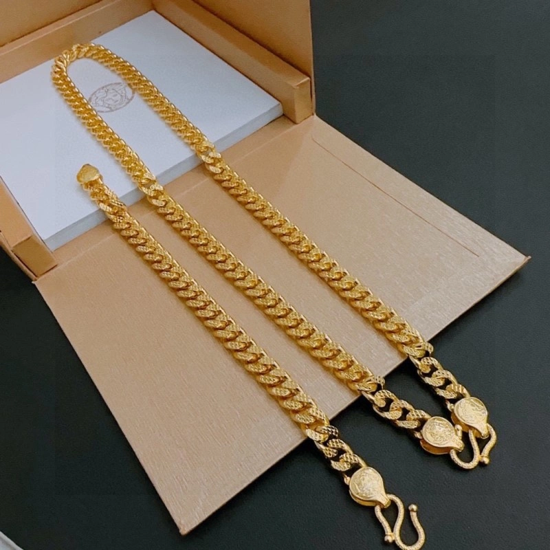 Versace Necklaces Sleek 208350