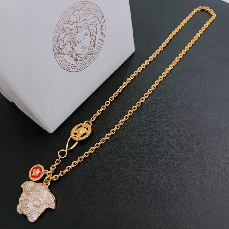 Casual Versace Necklaces 207662