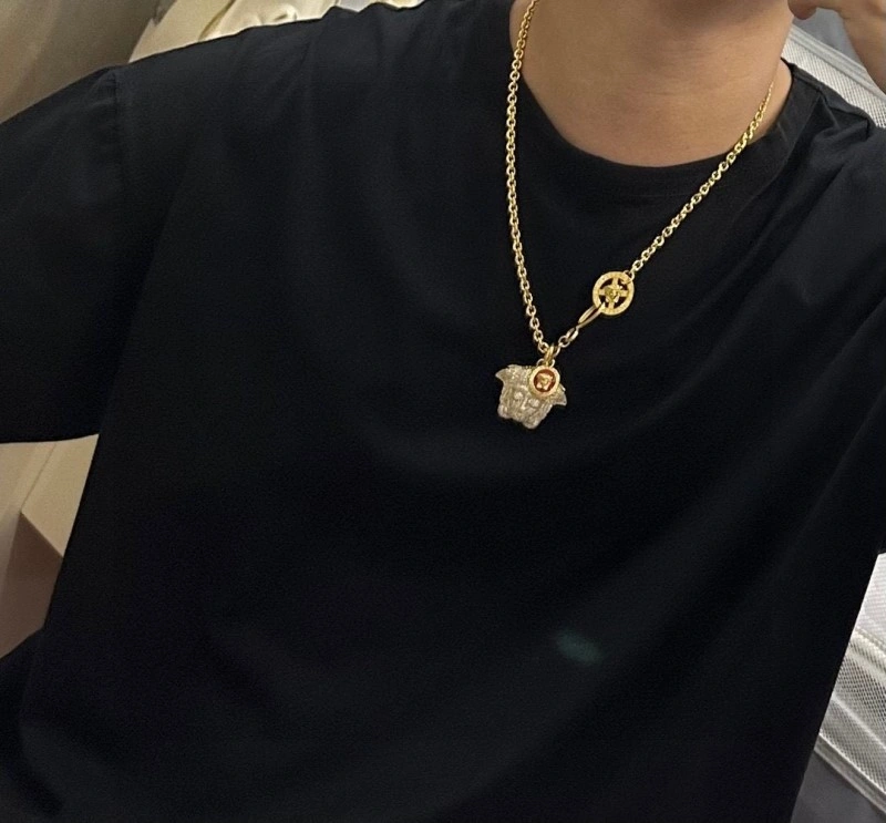 Casual Versace Necklaces 207662
