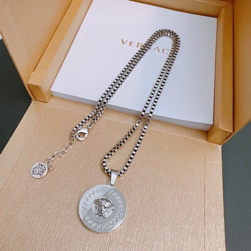 OnTrend Versace Necklaces 207656