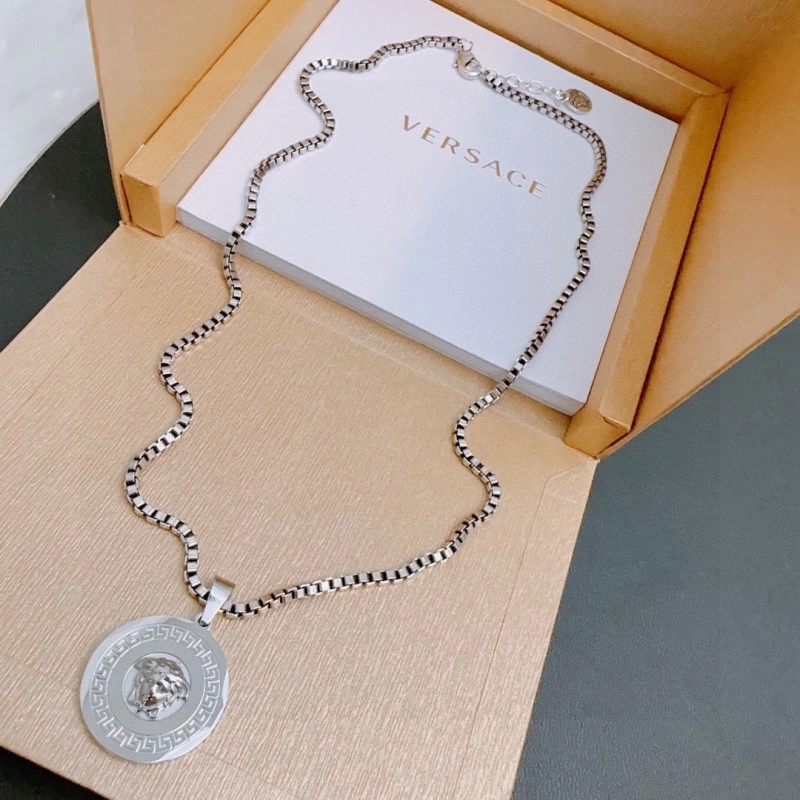 OnTrend Versace Necklaces 207656