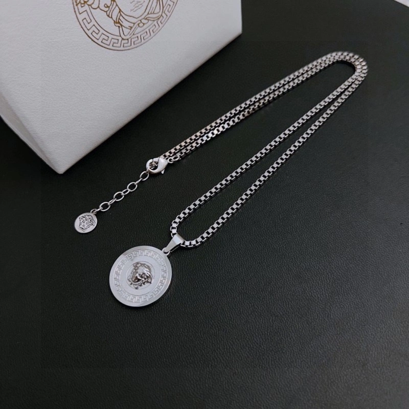OnTrend Versace Necklaces 207656