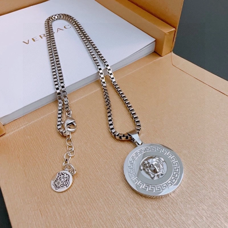 OnTrend Versace Necklaces 207656