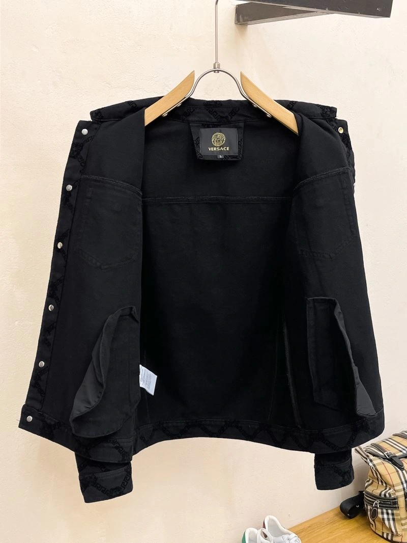 Cozy Versace Outwear 175198
