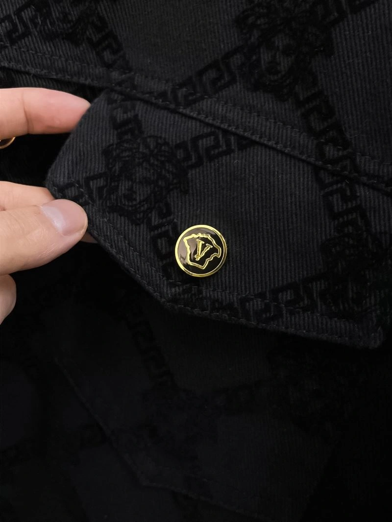 Cozy Versace Outwear 175198