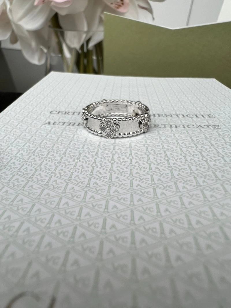 Sophisticated Versace Rings 211610