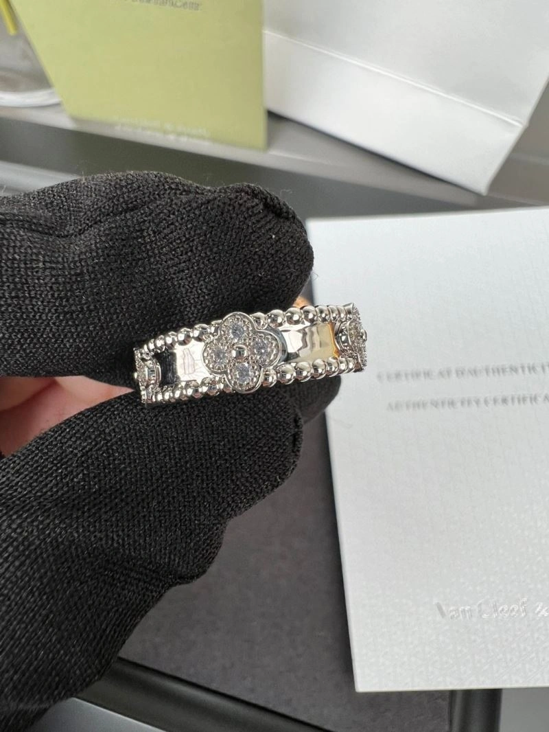 Sophisticated Versace Rings 211610