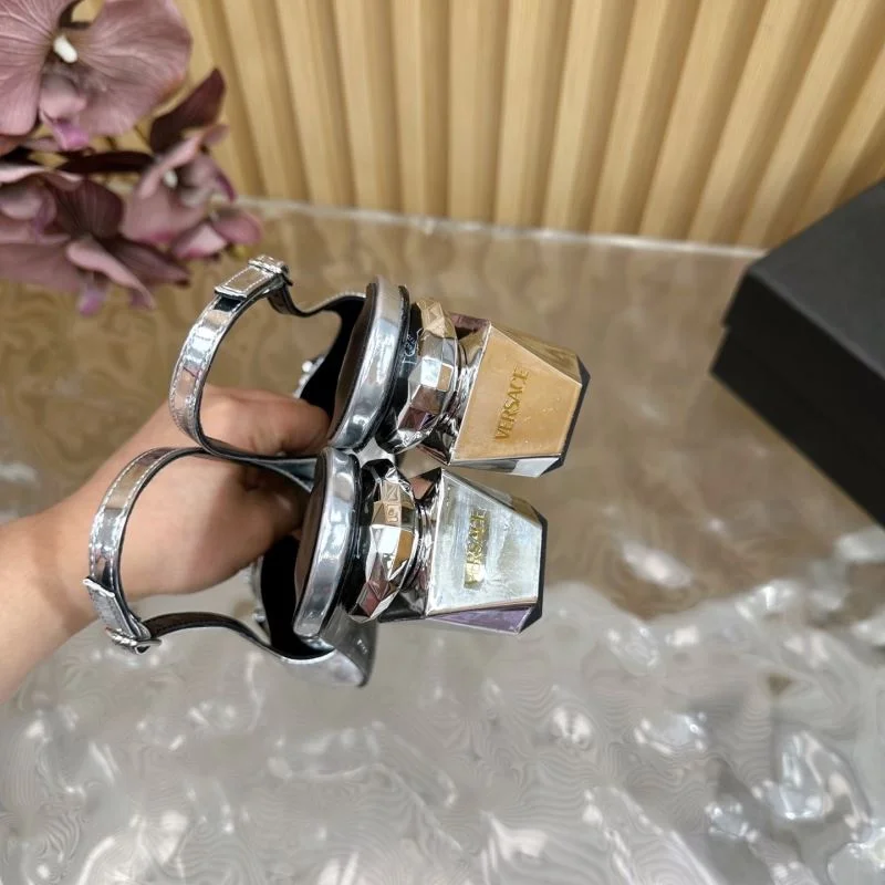 Casual Versace Sandals 37390