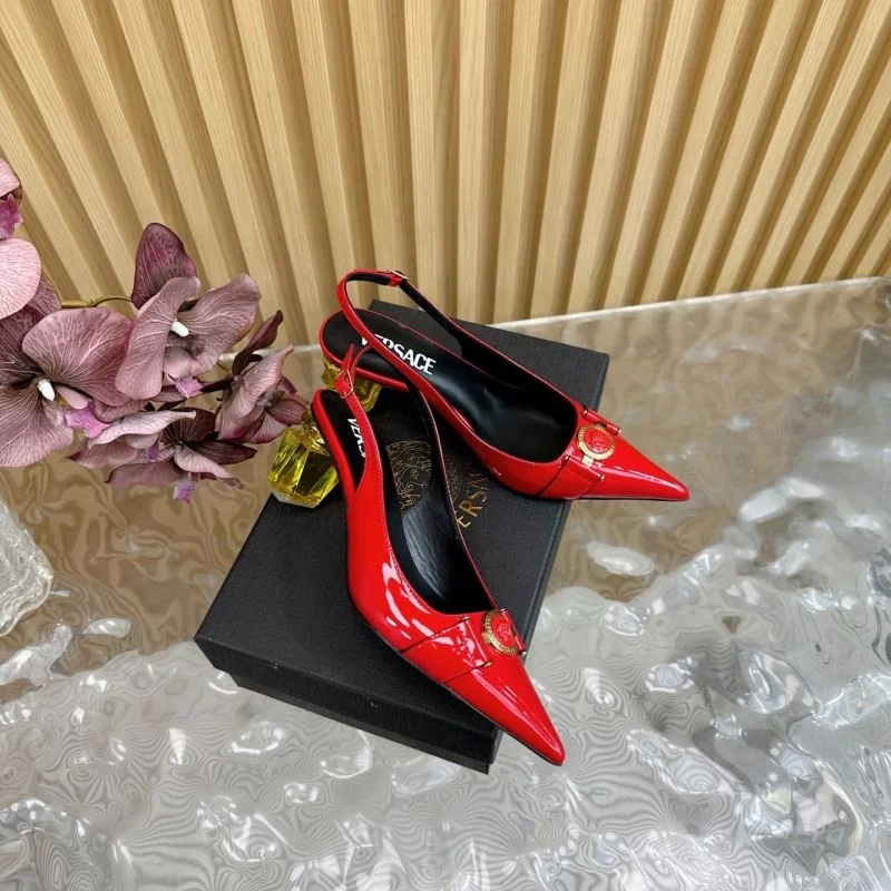 Refined Versace Sandals 37366